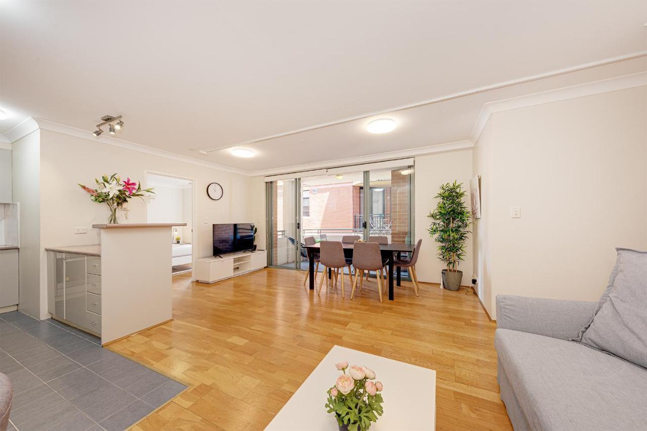Spacious & Cosy 2 Bedroom Apartment In Darling Harbour Сидни Екстериор снимка